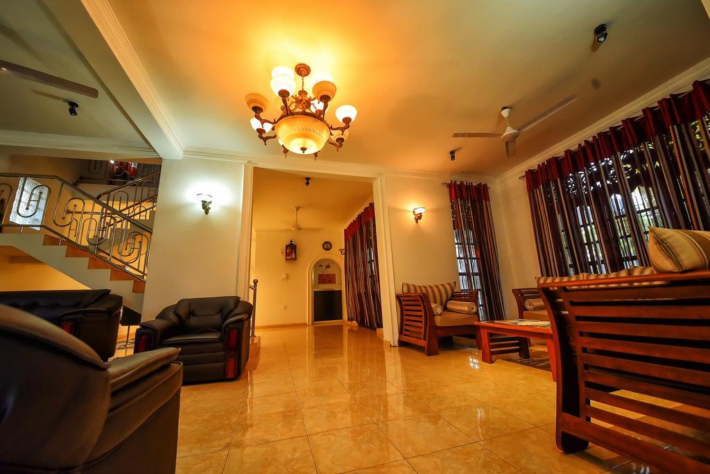 Asian Villa Negombo Exterior photo