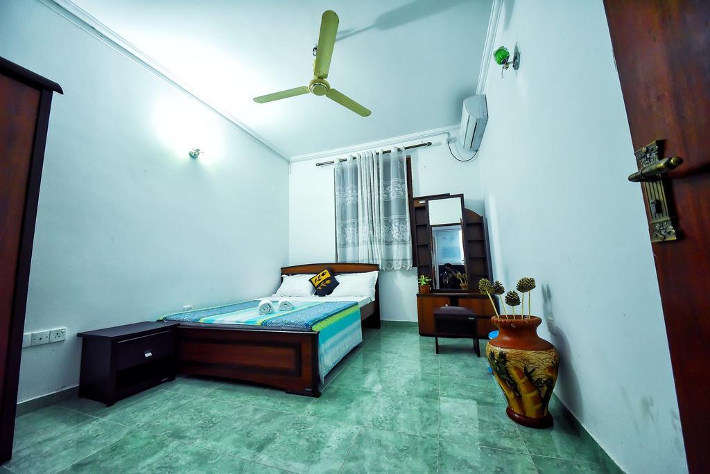 Asian Villa Negombo Exterior photo